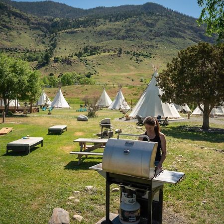 גרדינר Dreamcatcher Tipi Hotel מראה חיצוני תמונה