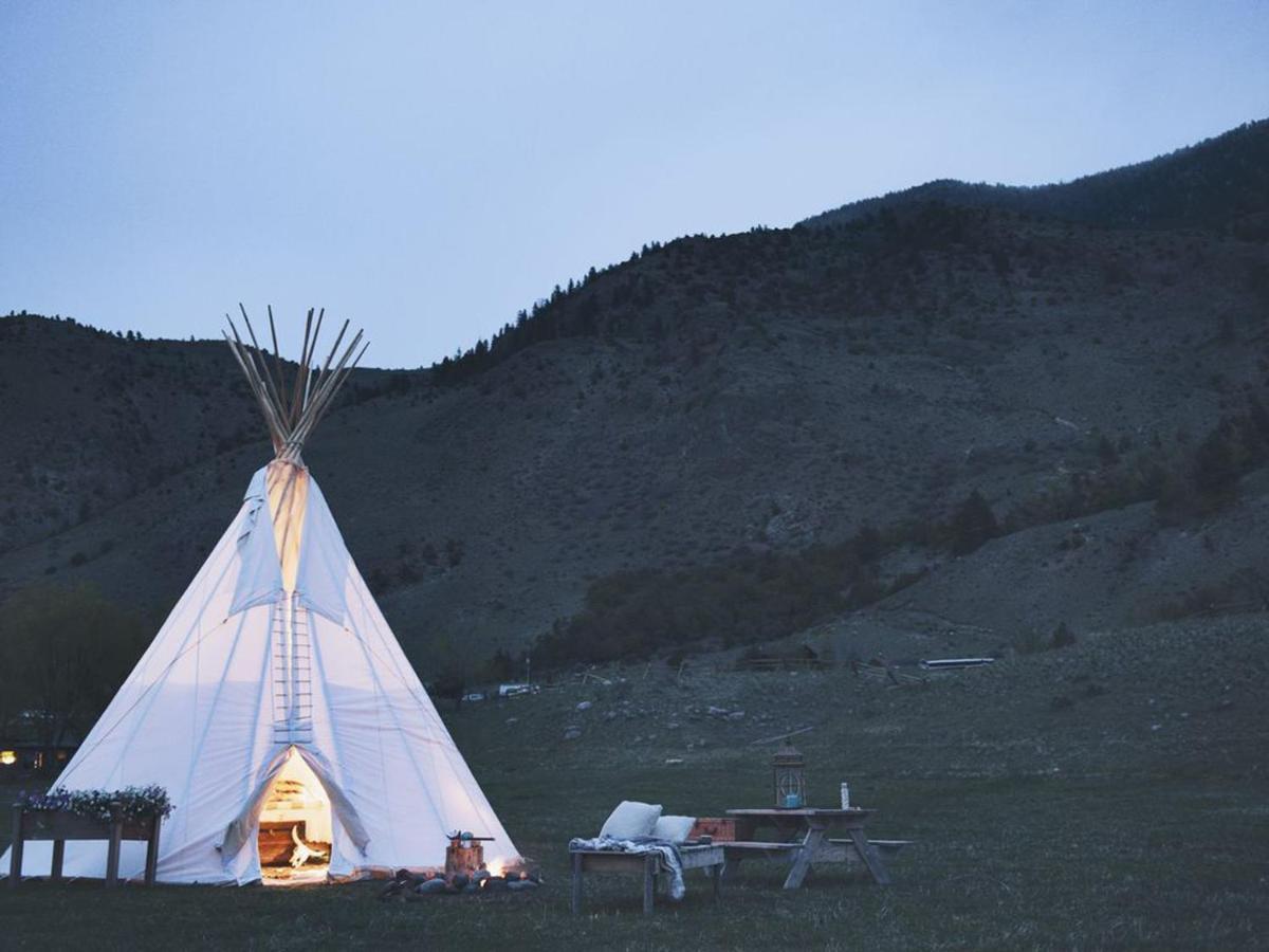 גרדינר Dreamcatcher Tipi Hotel מראה חיצוני תמונה