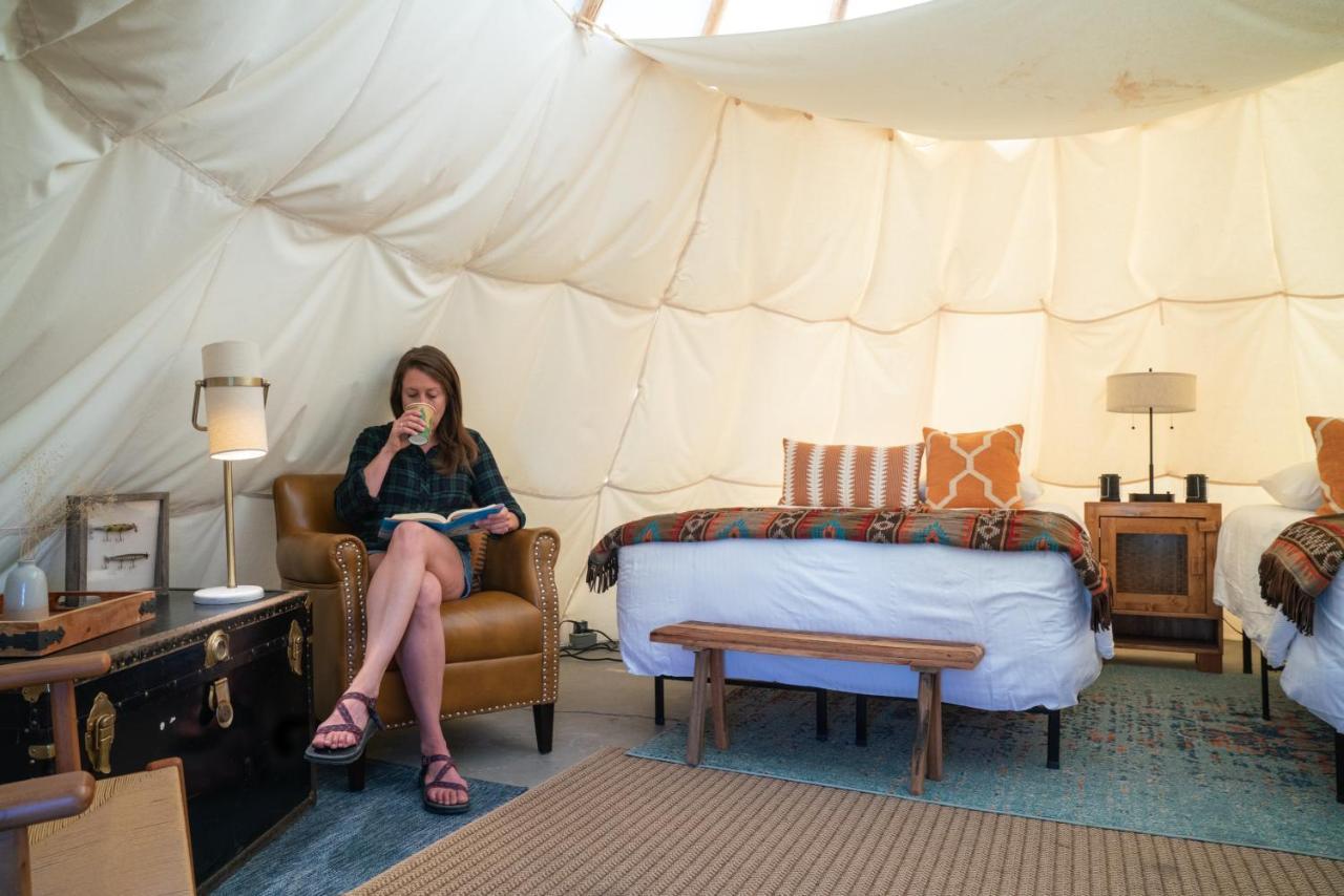 גרדינר Dreamcatcher Tipi Hotel מראה חיצוני תמונה