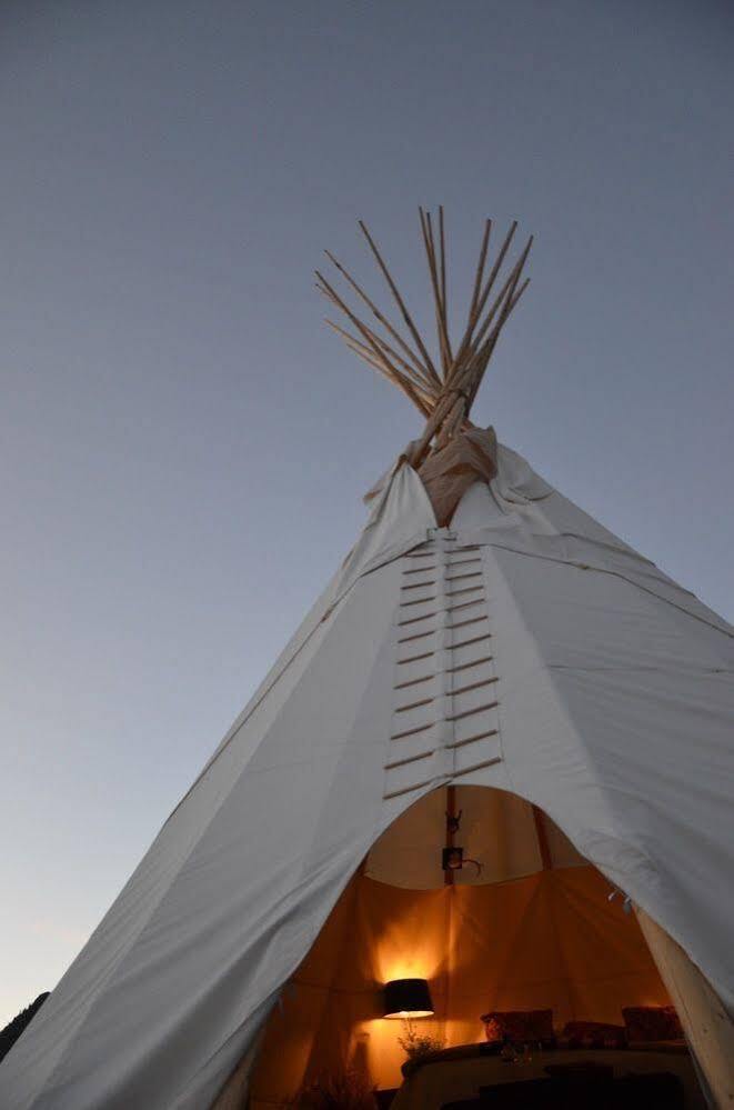 גרדינר Dreamcatcher Tipi Hotel מראה חיצוני תמונה